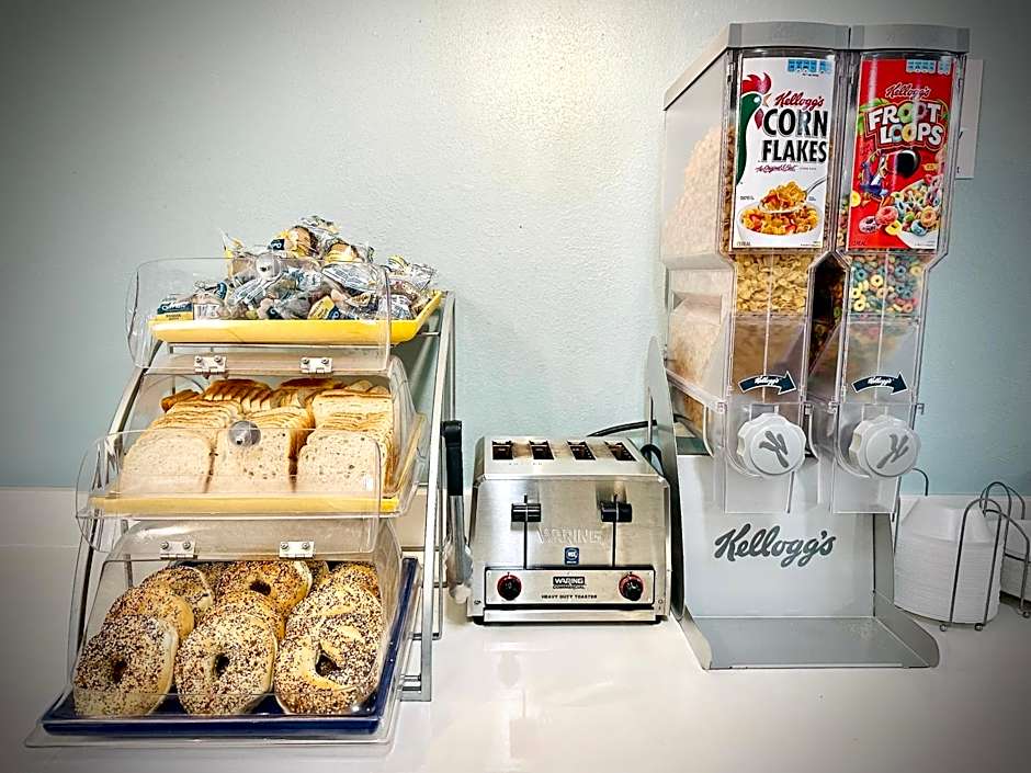 Days Inn by Wyndham Alexandria