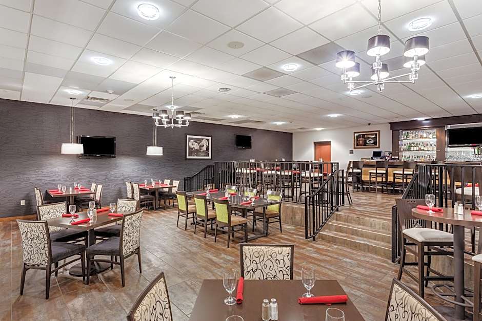 Crowne Plaza Milwaukee South By IHG