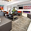La Quinta Inn & Suites by Wyndham Atlanta Airport North