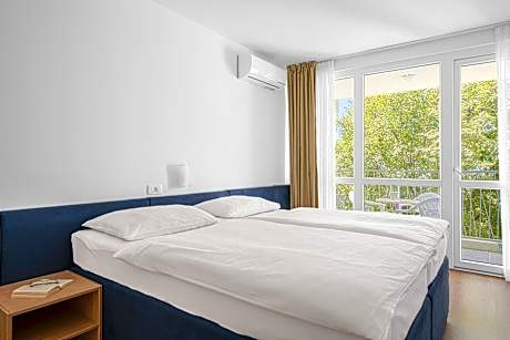 Twin Room with Extra Bed