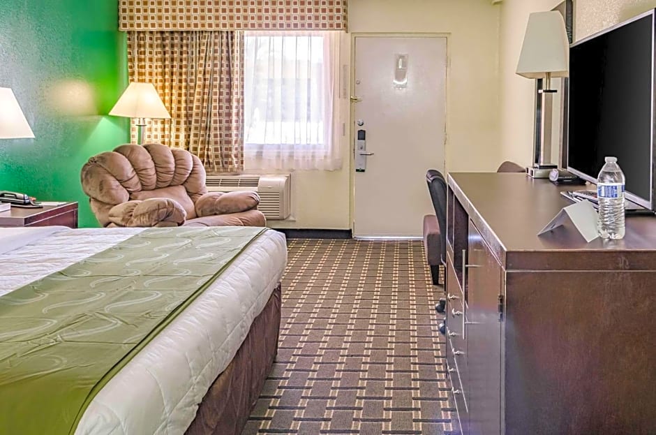 Quality Inn Charleston - West Ashley
