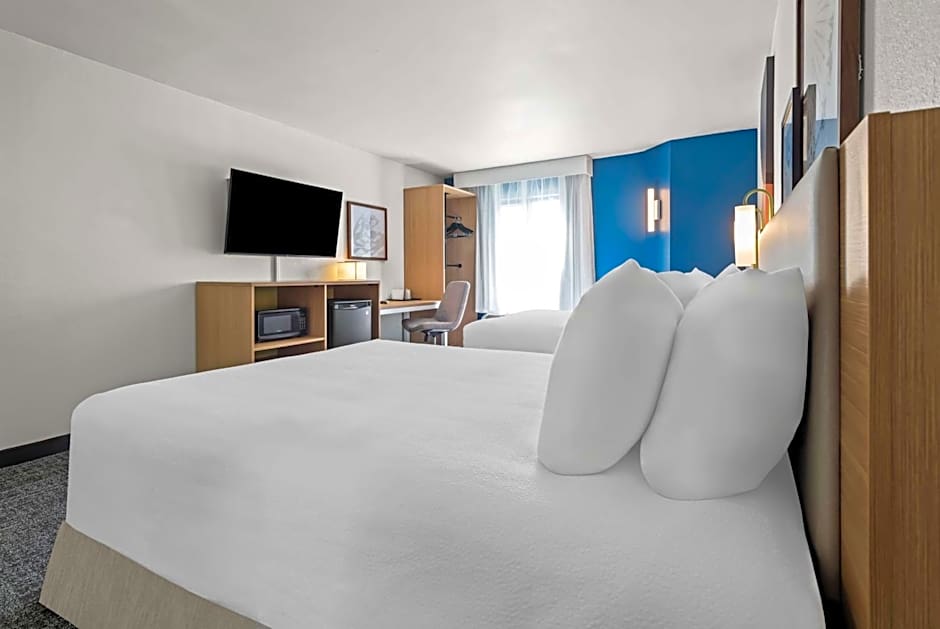 Spark by Hilton Oxford