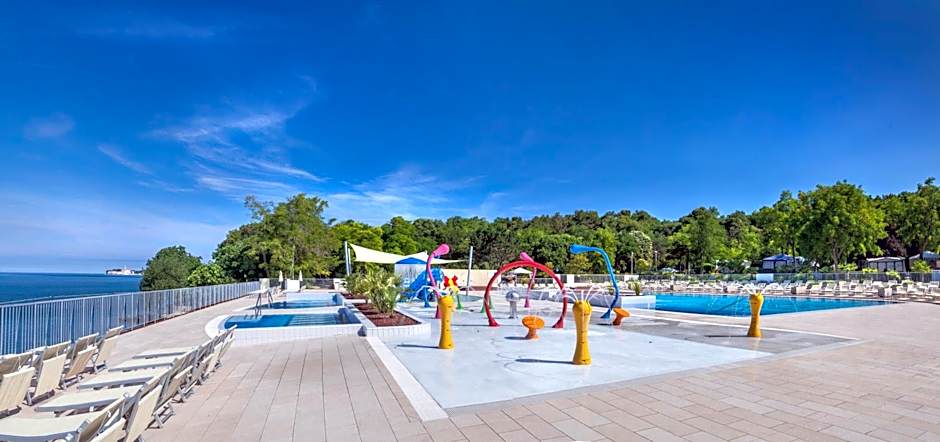 Mobilhome Victoria Camping Lanterna