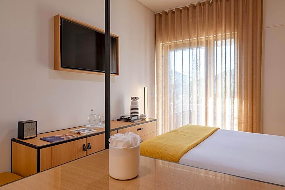 BFRESH Hotel - Padel, Pool & Fitness - Adults Only