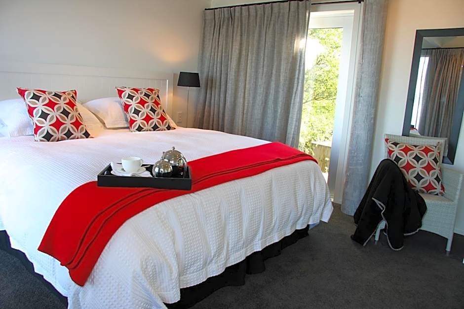 Acacia Cliffs Lodge