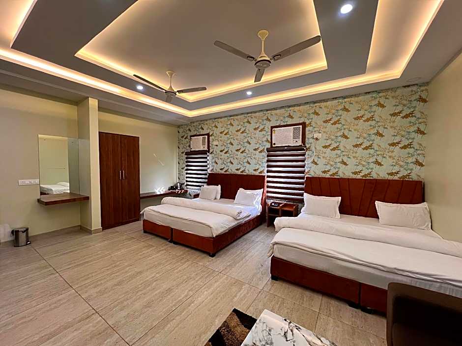 Photo 1 of 2 of Suite