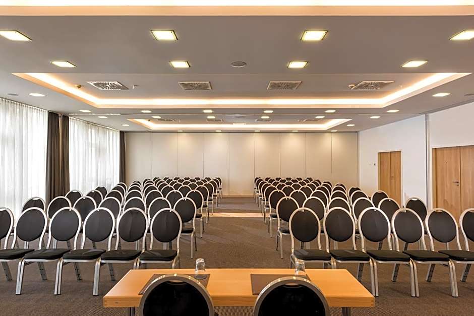 Sunday Hotel Bielefeld Johannisberg