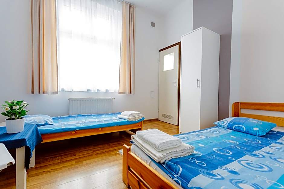 Hostel Tara