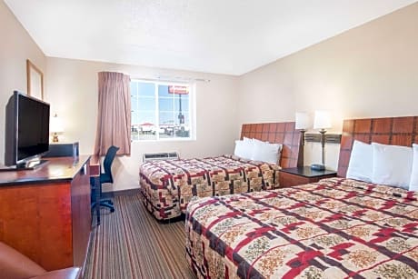 Knights Inn and Suites - Grand Forks