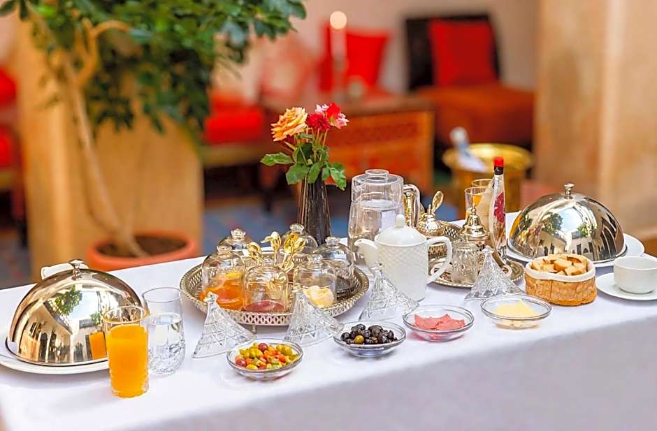 Riad ABBASSIA Marrakech Première - Authentic Medina Experience
