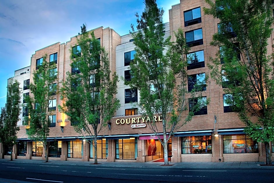 Courtyard by Marriott Portland Downtown/Convention Center