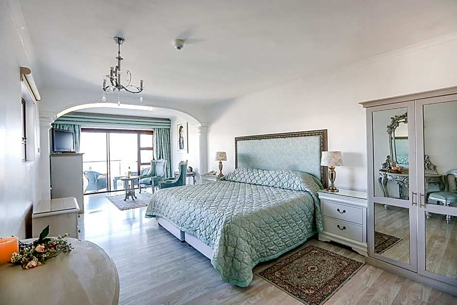Misty Waves Boutique Hotel