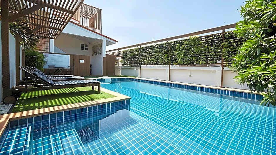 Talay Hotel & Villa