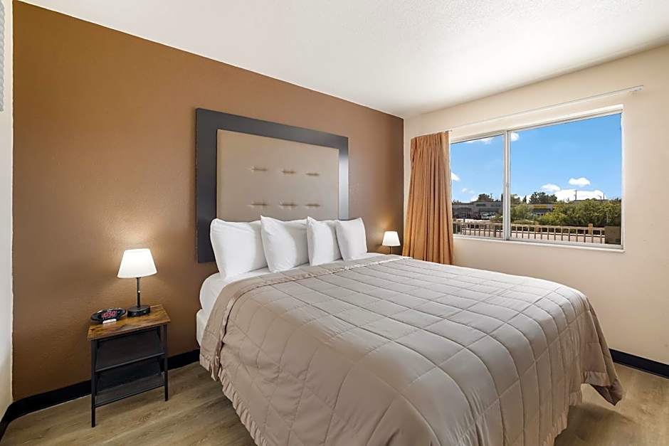 Knights Inn Sierra Vista / East Fry