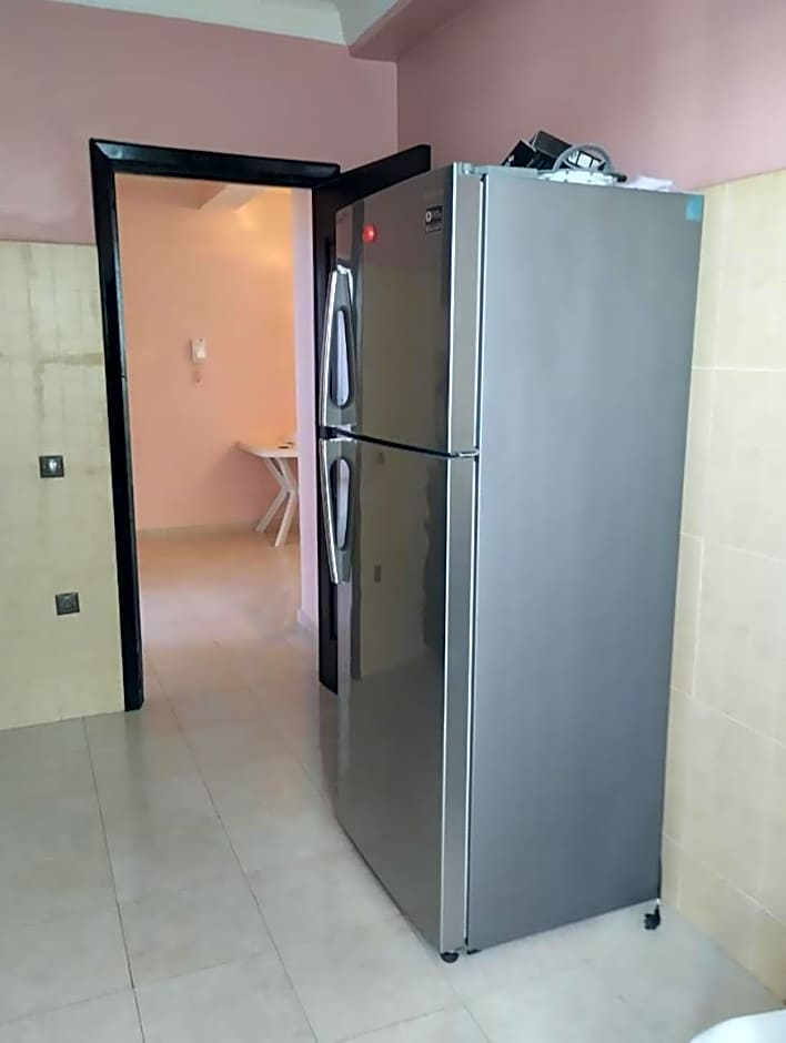 شقة رائعة قريبة للبحر