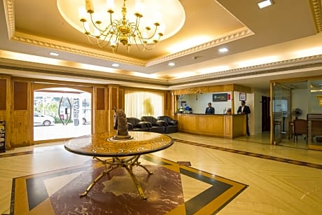 Golf View Hotel & Suites