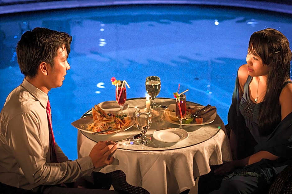 Travellers Suites Serviced Apartments