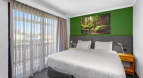 Apollo Bay Motel & Apartments