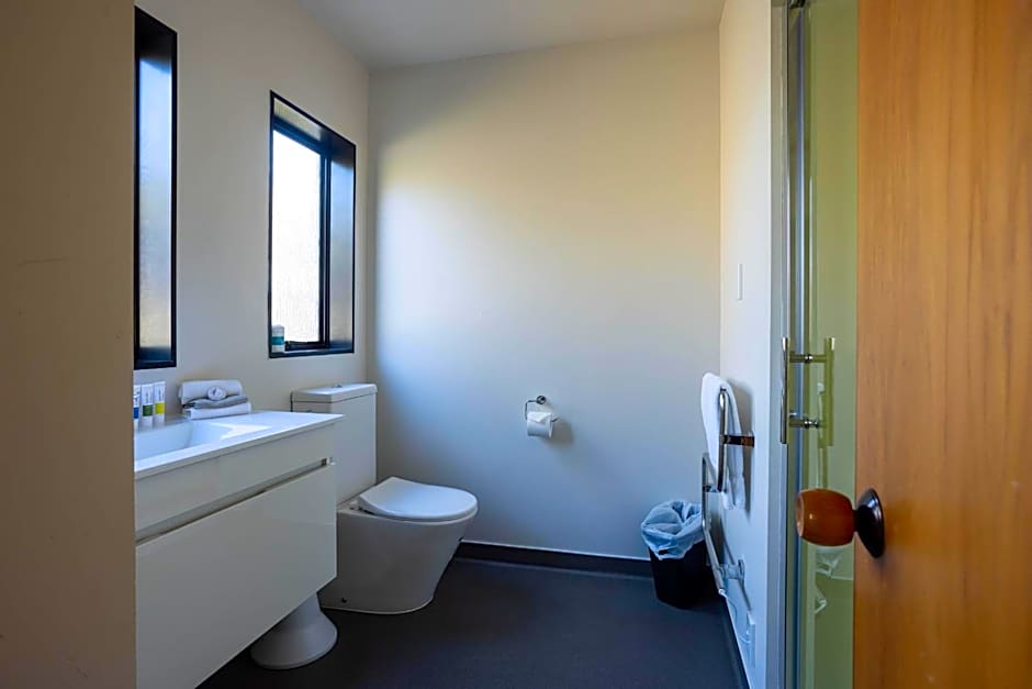 Alpine Glacier Motel