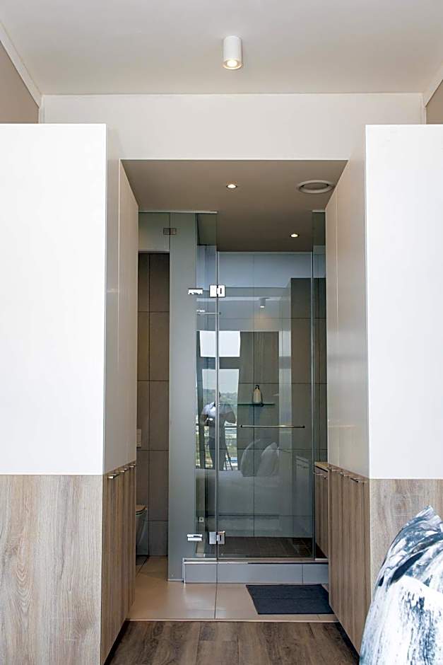 Menlyn Apartment