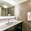 La Quinta Inn & Suites by Wyndham Virginia Beach