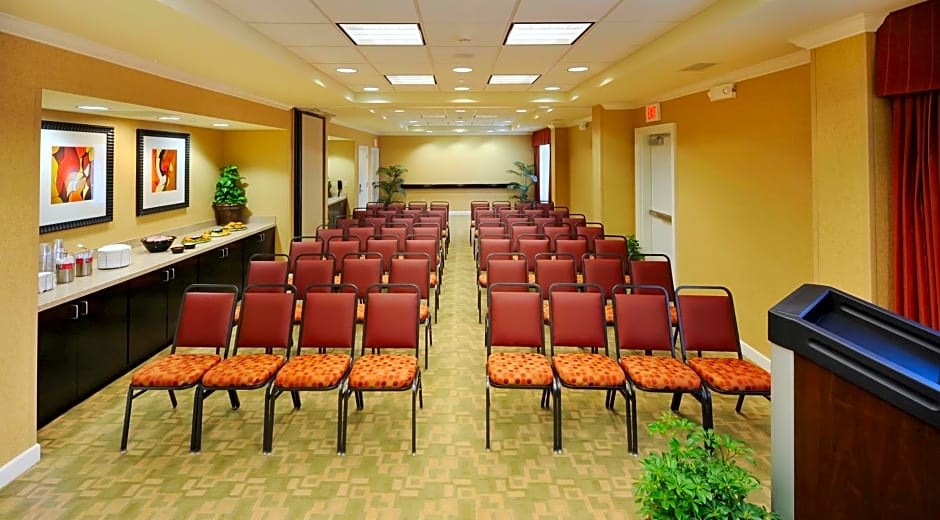 Hampton Inn & Suites Scottsboro