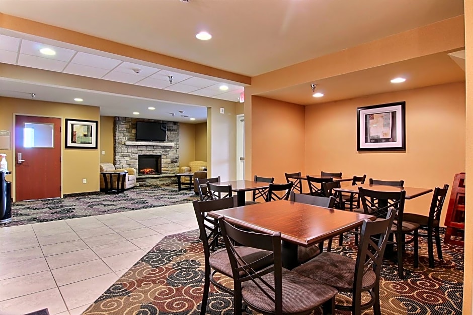 AmeriVu inn and Suites - Crookston