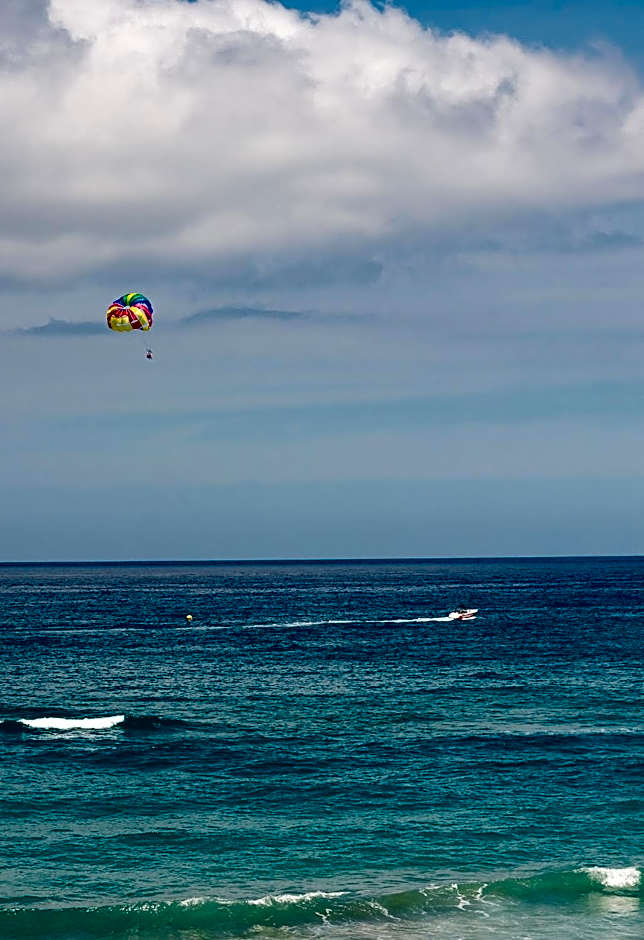 Batis Aero Beachfront Wellbeing Hotel