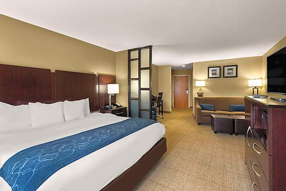 Comfort Suites Commerce