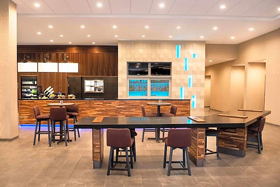 Courtyard by Marriott Mesa at Wrigleyville West