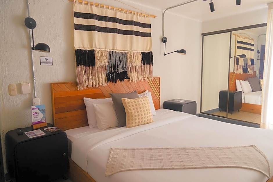 NAIA Hotel Miraflores