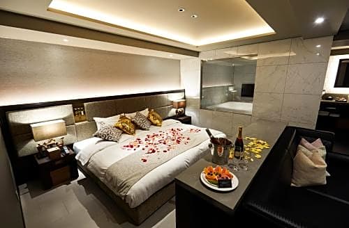 HOTEL BAMBOO GARDEN 錦糸町 Adult Only