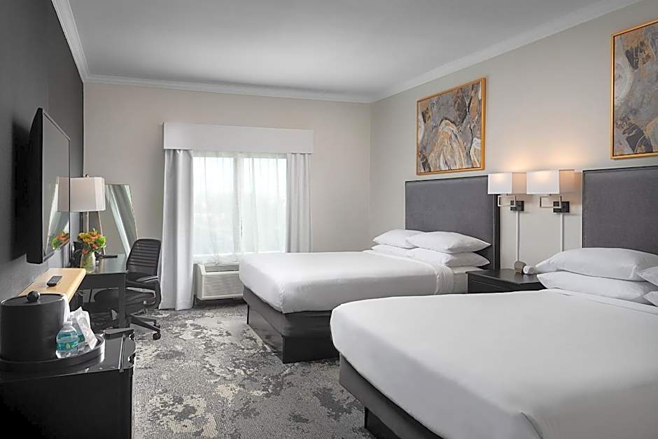 Champions Club and Hotel Houston Westchase