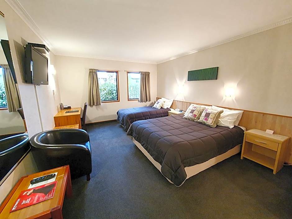 Fitzherbert Castle Motel