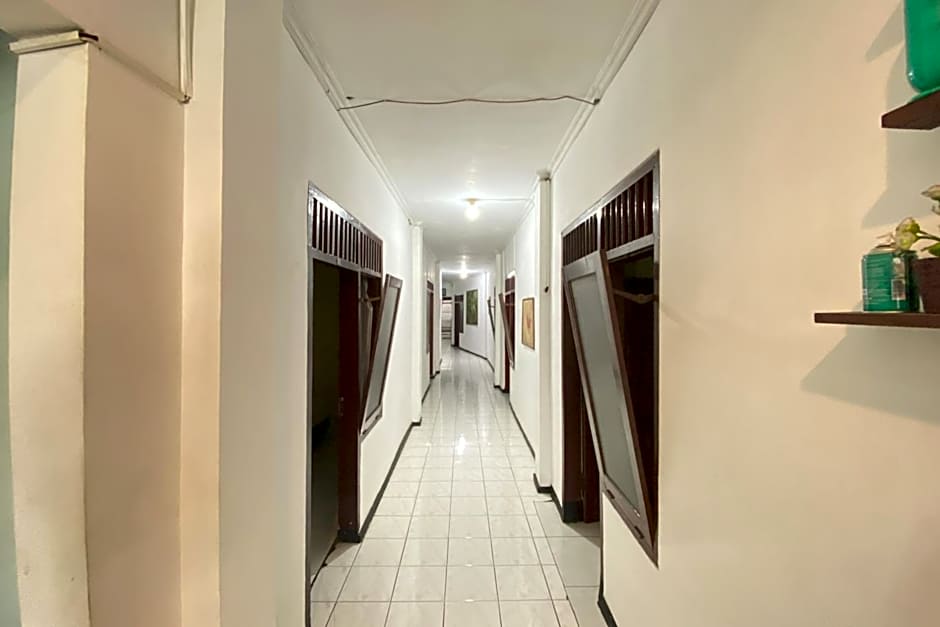 Hotel Bintang Mitra RedDoorz