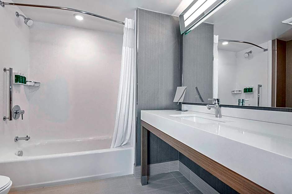 Courtyard by Marriott Raleigh Cary/Parkside Town Commons