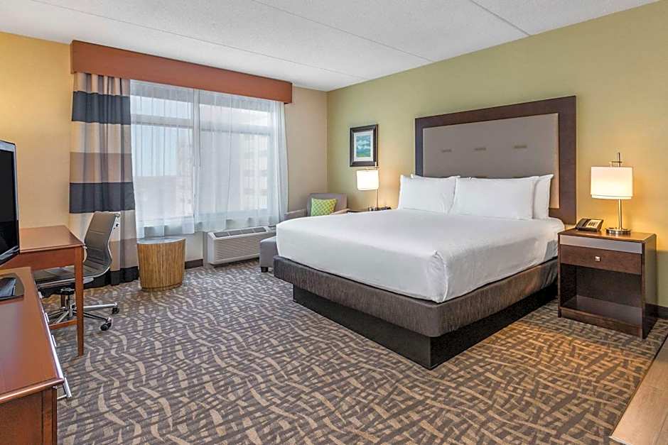 Wyndham Garden Buffalo Downtown