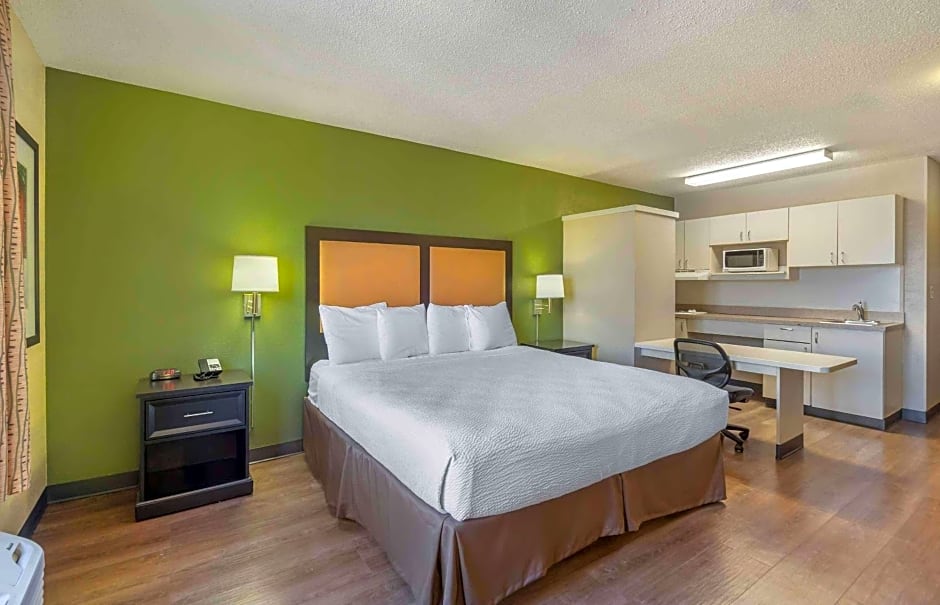 Extended Stay America Select Suites - Chicago - Downers Grove