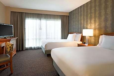 Double Suite - Mobility Accessible/Non-Smoking