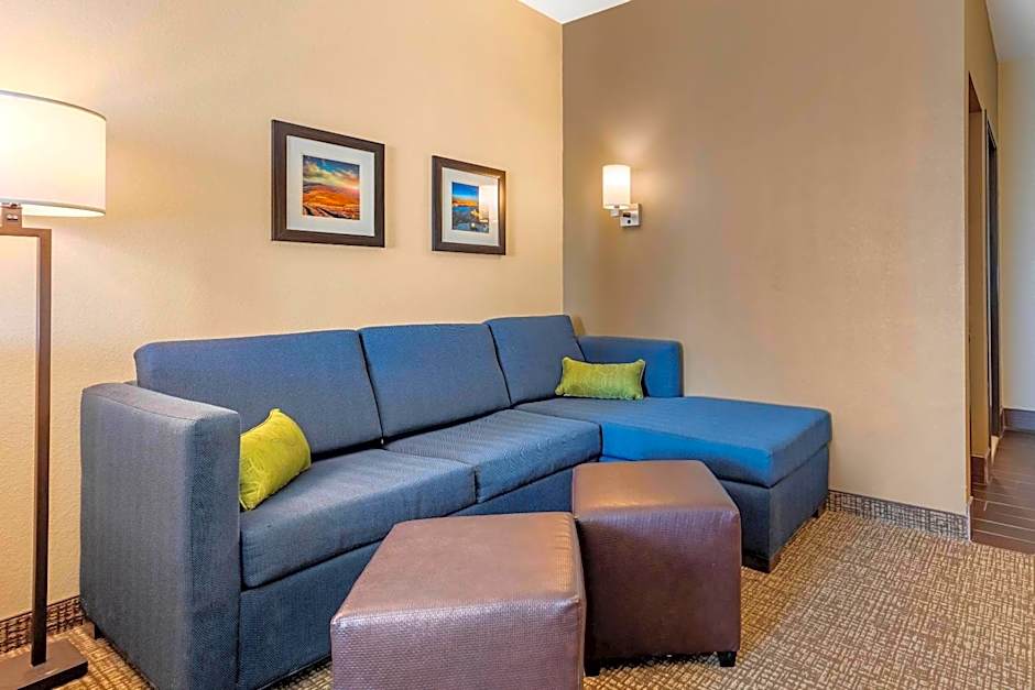 Comfort Inn & Suites Edgewood