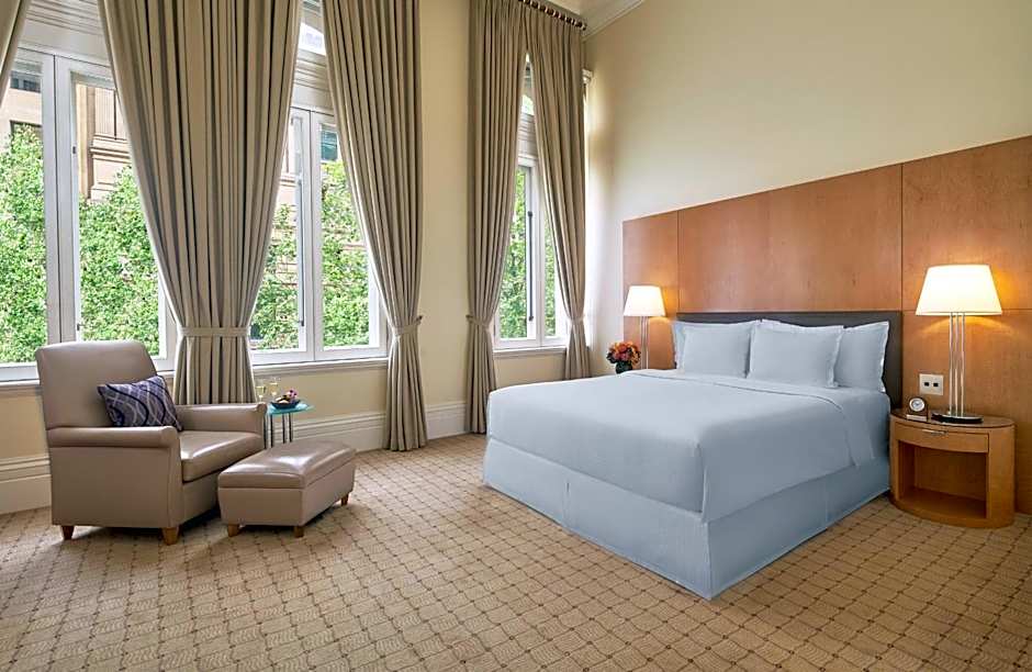 Photo 1 of 4 of Deluxe 1 King Bed, Low Floor