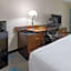 Days Inn by Wyndham Columbia