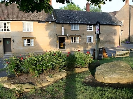 The Manor Arms