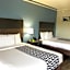 La Quinta Inn & Suites by Wyndham Panama City Beach