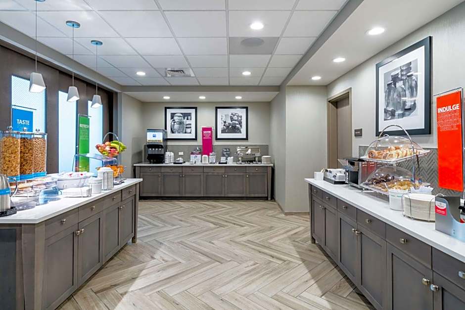 Hampton Inn By Hilton & Suites Glenarden/Washington DC