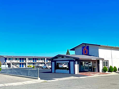 Motel 6 Yuba City, CA