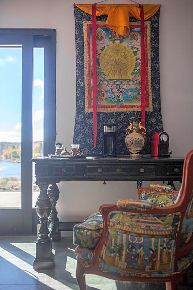 Quiet Mind Mountain Retreat