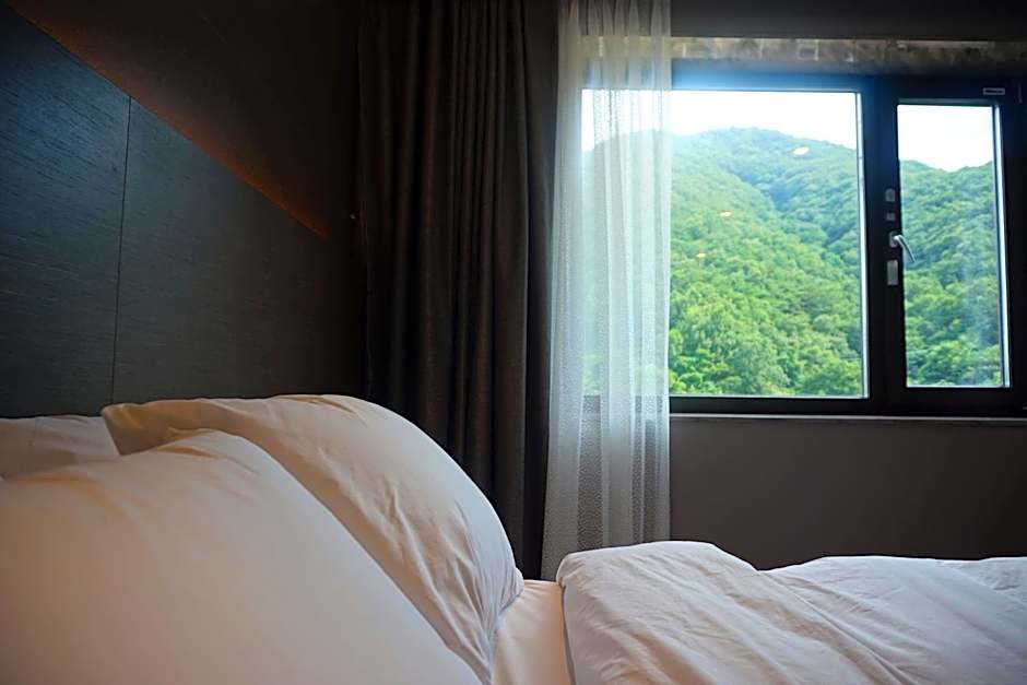 Mudeung Park Hotel