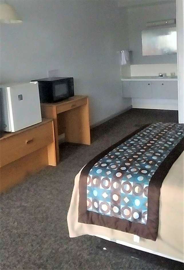 Capri Motel