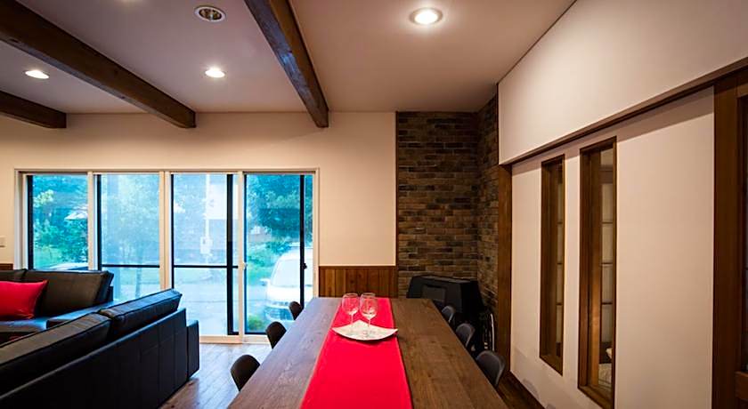 Sheltered Inn Hakuba